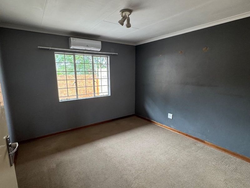 Modern Townhouse With Stylish Comfort Living - Photo 8