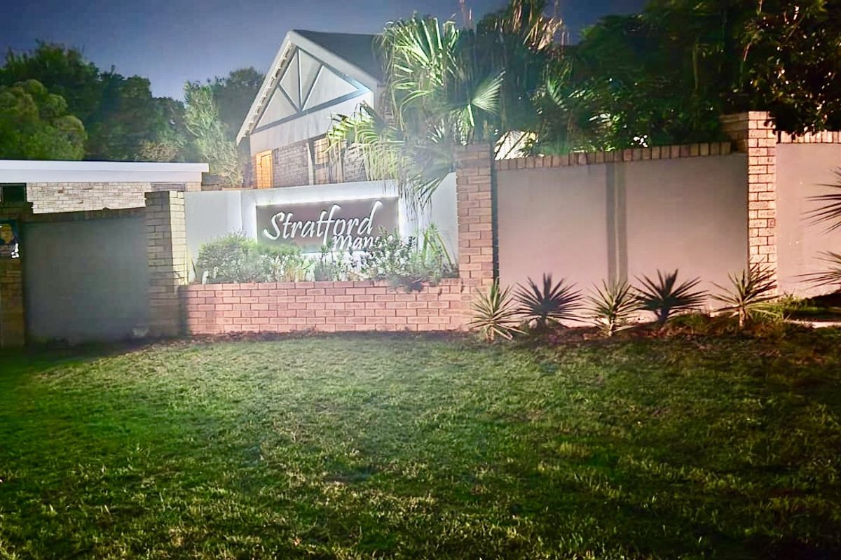 Immaculate secure entertaining family home  - Photo 3