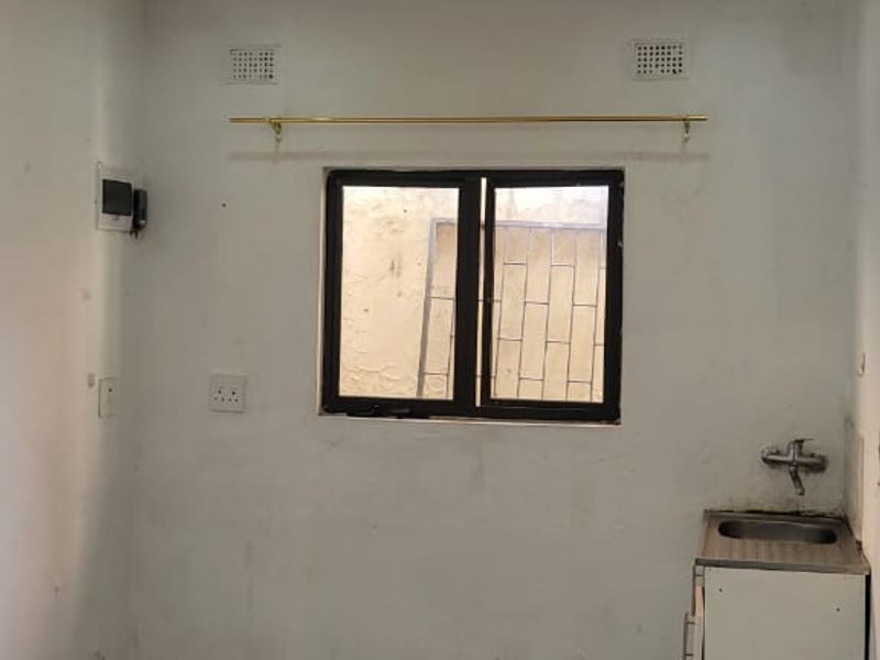 3 BEDROOM HOUSE CROSSMOOR WITH INVESTMENT BONUS PROPERTY - Photo 9