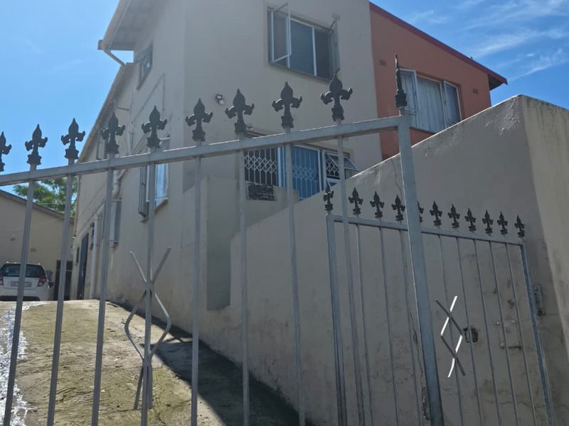 3 BEDROOM HOUSE CROSSMOOR WITH INVESTMENT BONUS PROPERTY - Photo 5