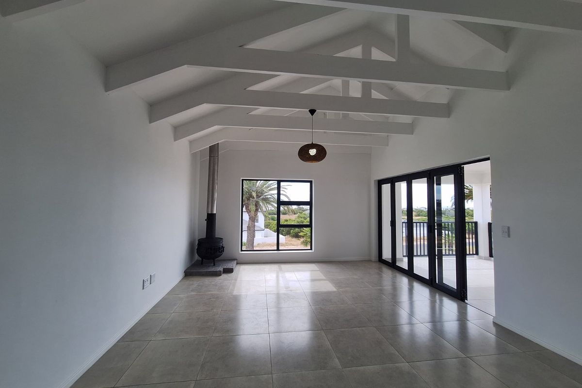 Newly built 3 Bedroom, 3 Bathroom Home with Views in Shelley Point – St Helena Bay – Cape West Coast - Photo 2