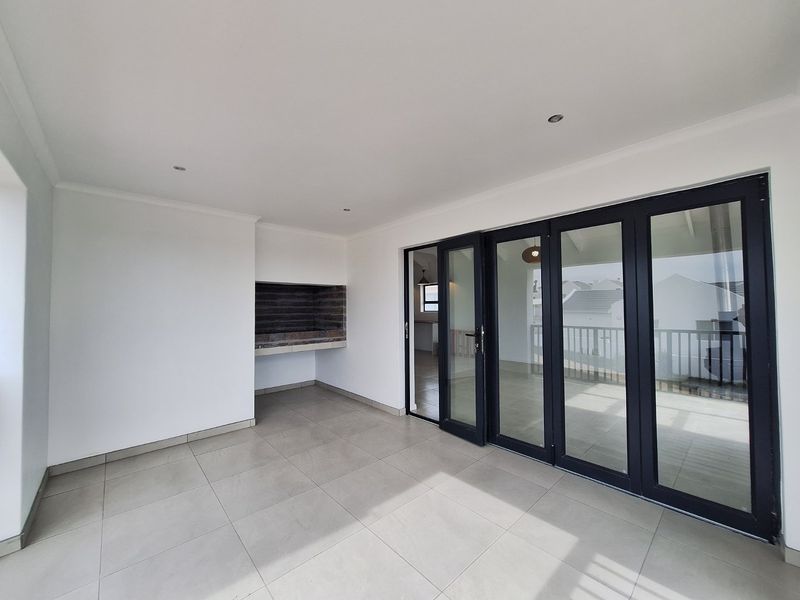 Newly built 3 Bedroom, 3 Bathroom Home with Views in Shelley Point – St Helena Bay – Cape West Coast - Photo 7