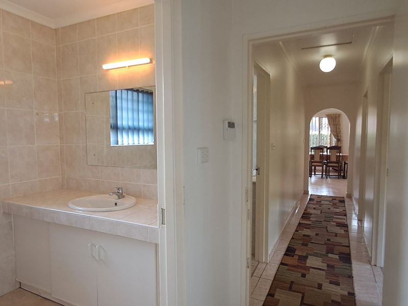 Peaceful, Secure Townhouse Living – Pet-Friendly Home on the Border of Margate & Uvongo!  Available 1st May 2026 - Photo 10