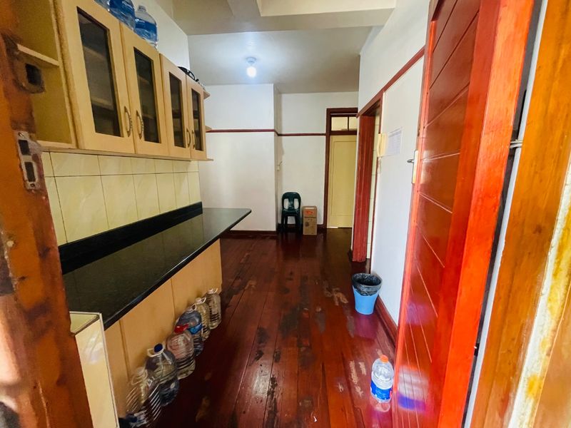 2.5 bedroom flat for sale - Photo 6