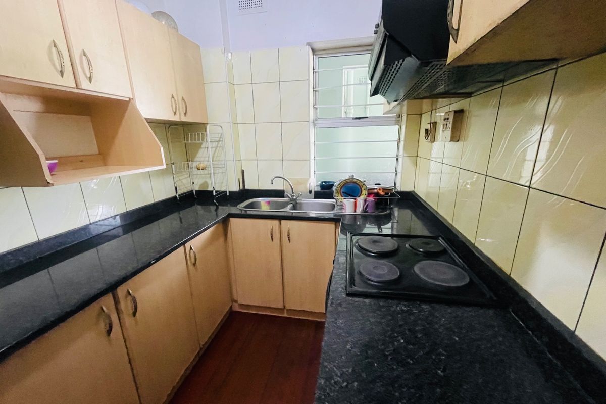 2.5 bedroom flat for sale - Photo 4