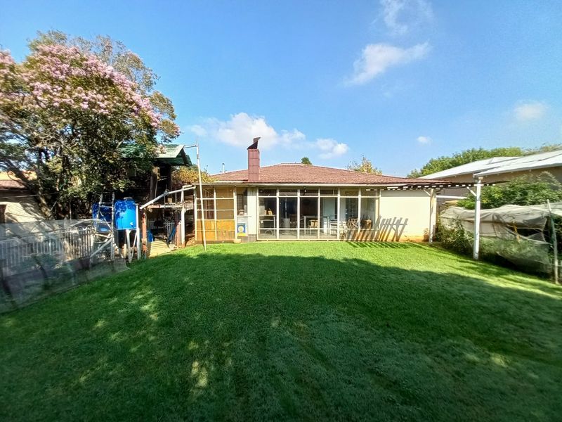 Charming 3 Bedroom Family Home with Flatlet and Versatile Living in Primrose Hill, Germiston - Photo 5