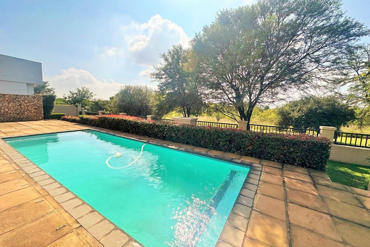 On the Greenbelt  - Peaceful, Private and Comfortable. - Photo 2