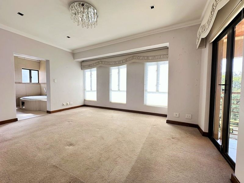 On the Greenbelt  - Peaceful, Private and Comfortable. - Photo 10