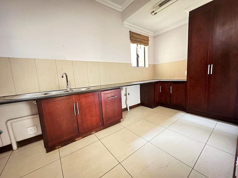 On the Greenbelt  - Peaceful, Private and Comfortable. - Photo 8