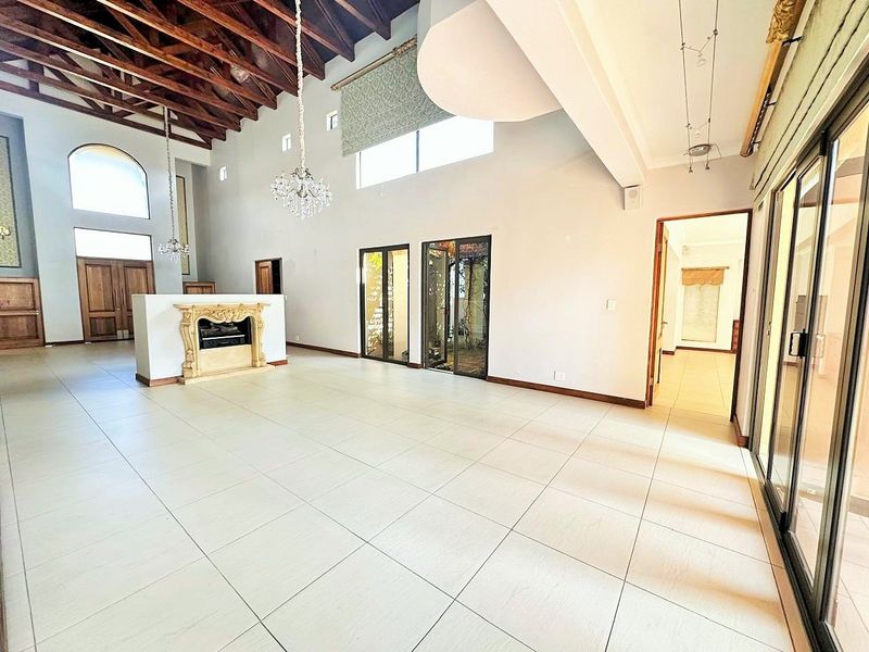 On the Greenbelt  - Peaceful, Private and Comfortable. - Photo 6