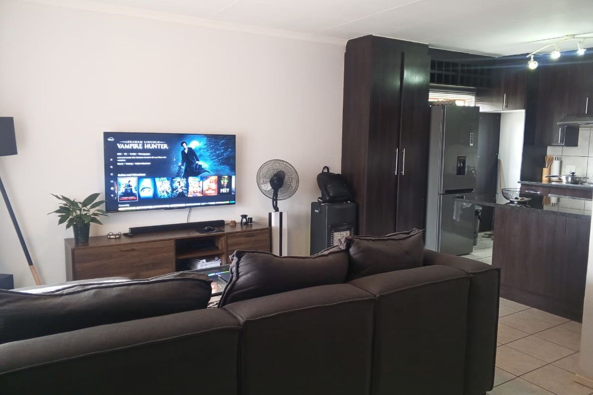 2 Bed Apartment in Noordwyk for Sale - Photo 4