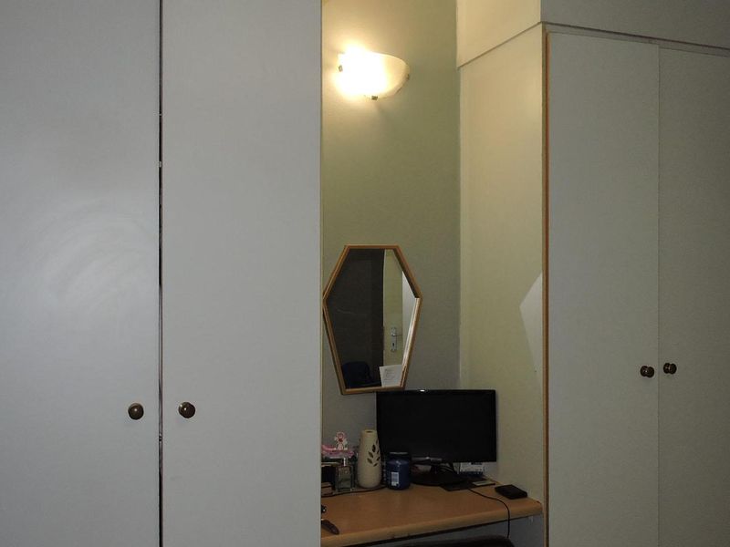 2 bedroom, 2 bathroom apartment in Waterkloof Glen  - Photo 8