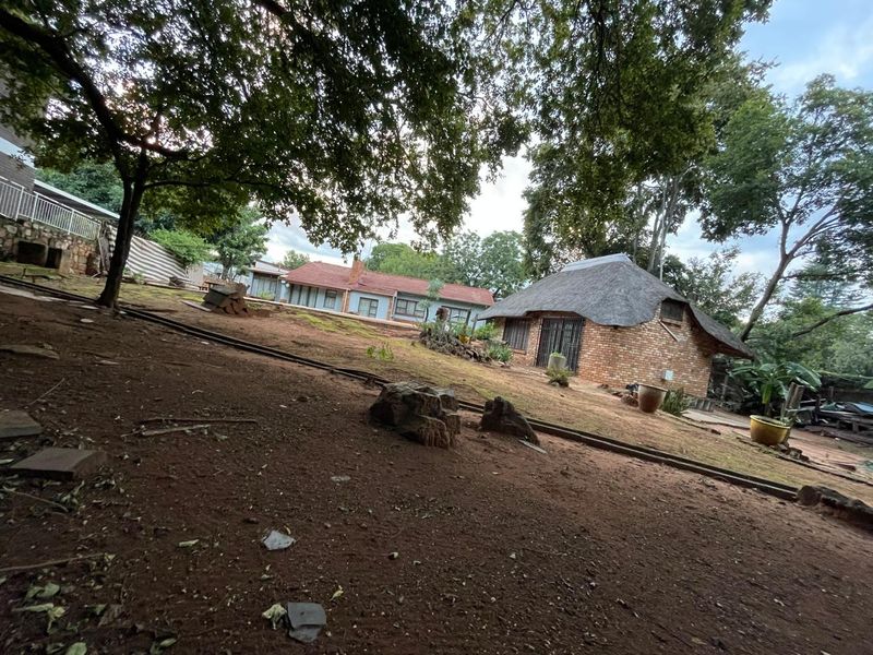 4 Bed House in Meyerspark for Sale - Photo 6