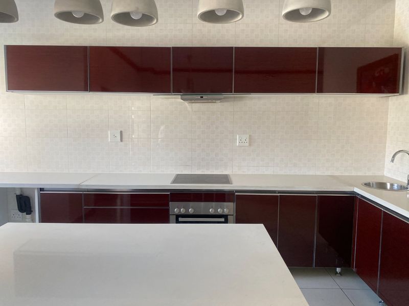 3 BEDROOMS TRIPLEX 2.5 BATHROOMS FOR SALE IN ROSA ROYALE EASTE , - Photo 8