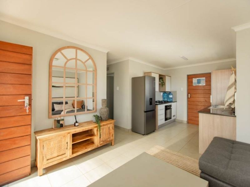 Spacious 3 bedroom 2-bathroom house or sale in Milano - Photo 8