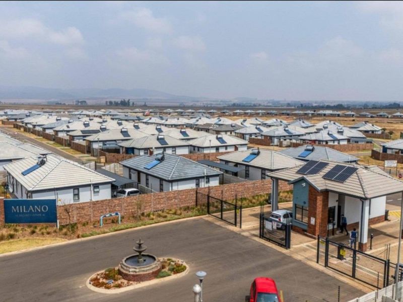 Spacious 3 bedroom 2-bathroom house or sale in Milano - Photo 3