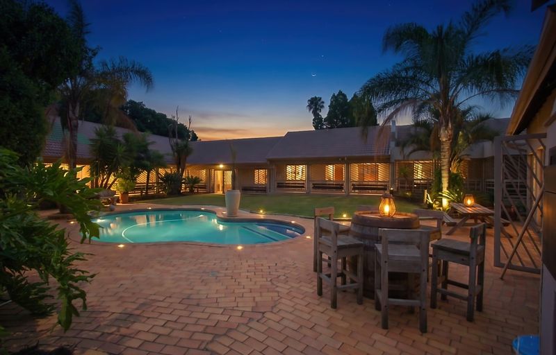 Entertainers dream home close to schools