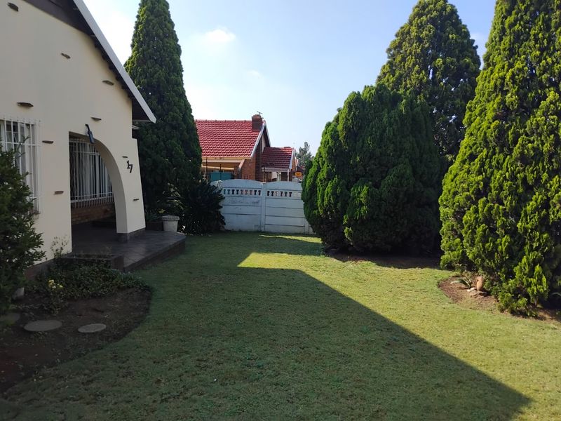 Charming Family Home with Pool – Great Value & Comfort! - Photo 6