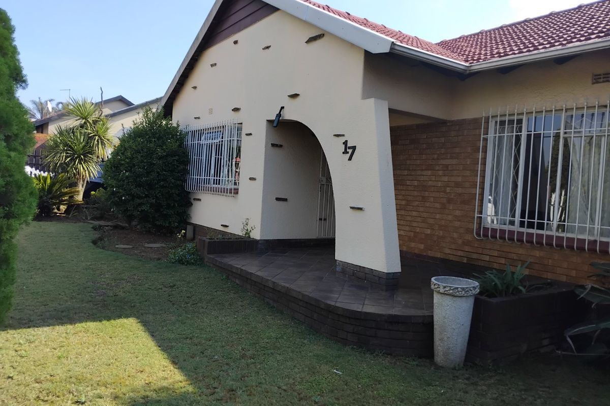 Charming Family Home with Pool – Great Value & Comfort! - Photo 4