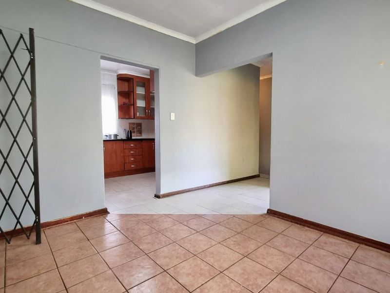 Family-Friendly Home in Convenient Location - Photo 7