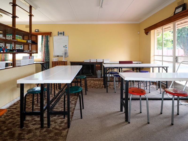 AN EXCEPTIONAL COMMERTIAL PROPERTY - Photo 9