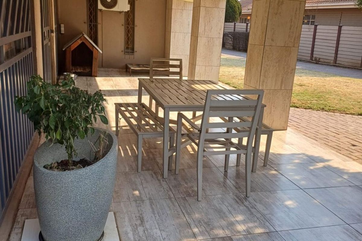 Ambient dream family home  - Photo 5