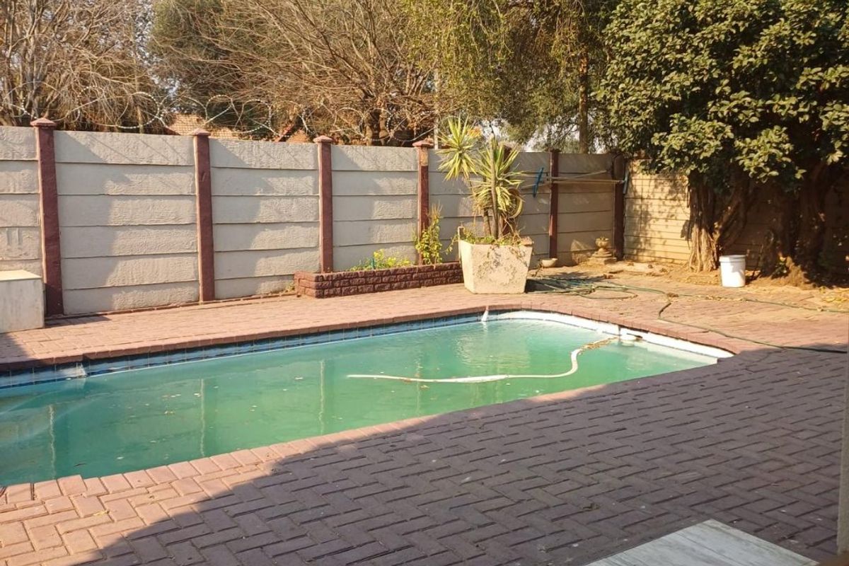 Ambient dream family home  - Photo 4