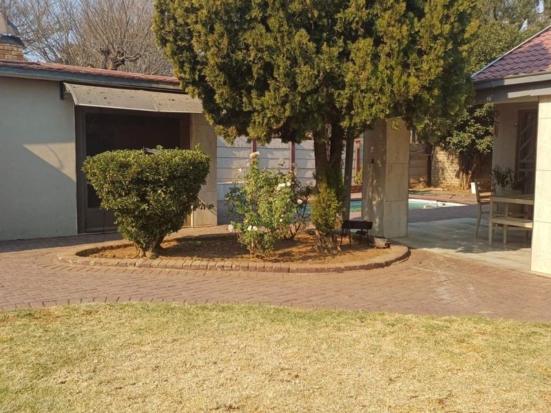 Ambient dream family home  - Photo 3