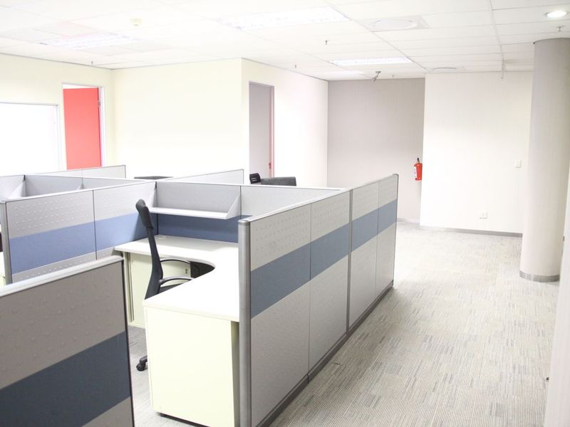 Prime Office Space to let in Sinosteel Plaza, Morningside Sandton  - Photo 6