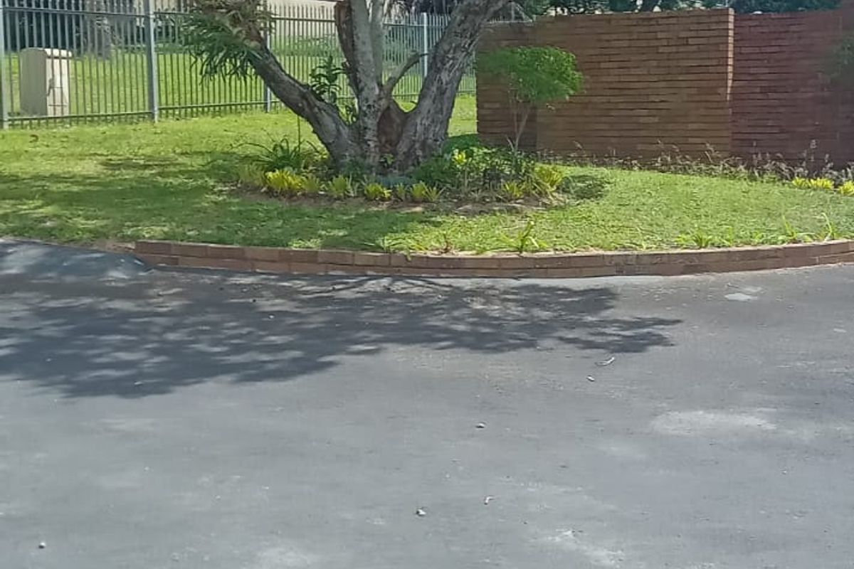 4 Bed-room townhouse/apartment to rent in Uvongo   - Photo 4