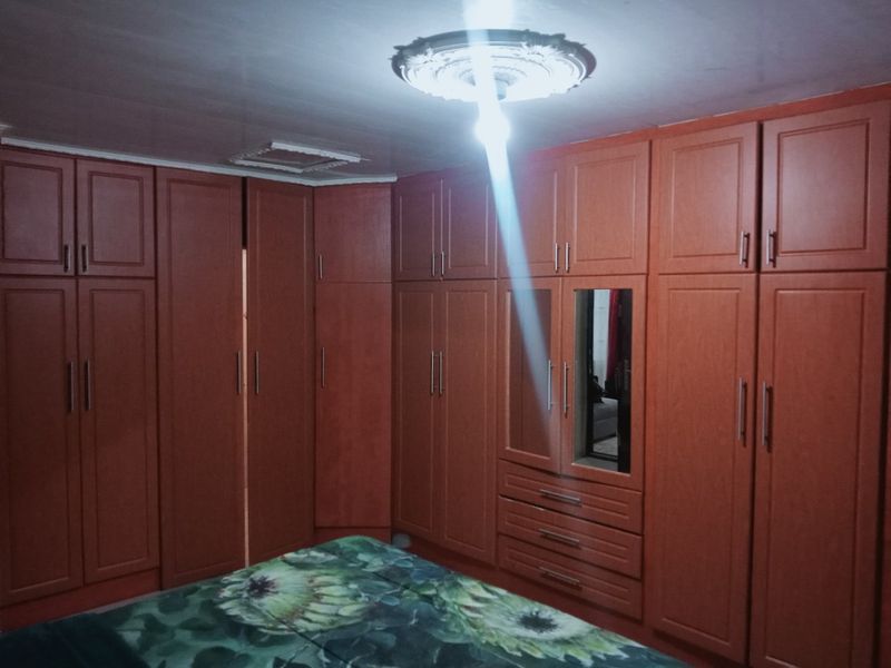 3 bedroom house  - Photo 8