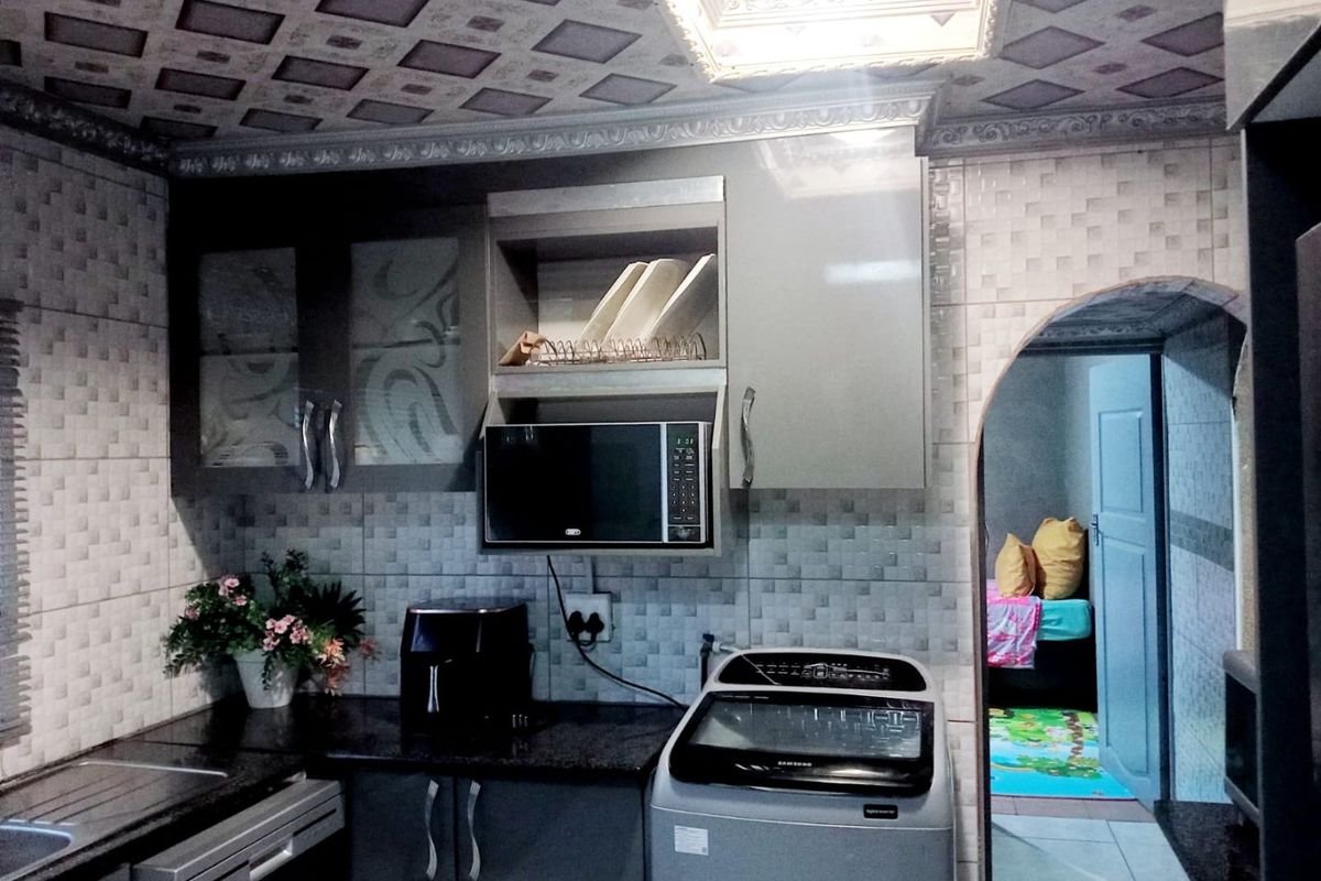 3 bedroom house  - Photo 3