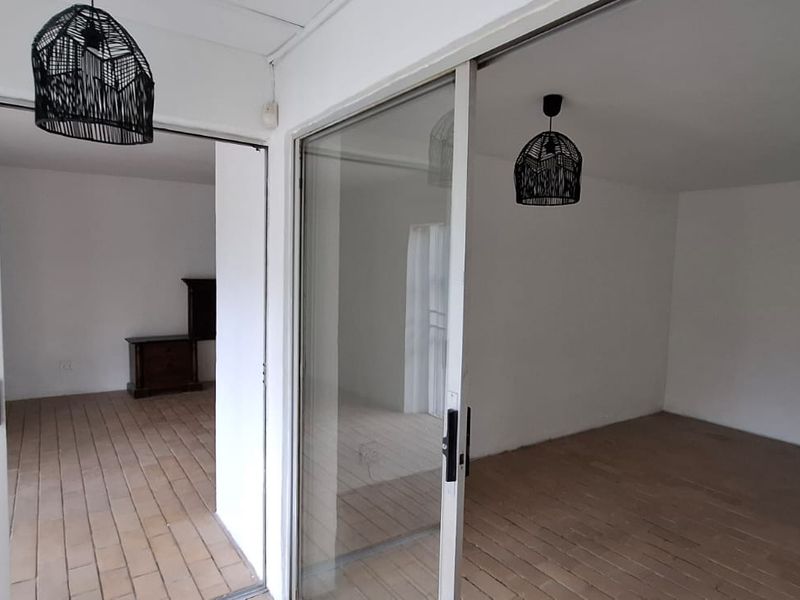 Expensive taste 2-Bedroom Garden Cottage with Private Entrance – To Let in Waterkloof Ridge - Photo 9