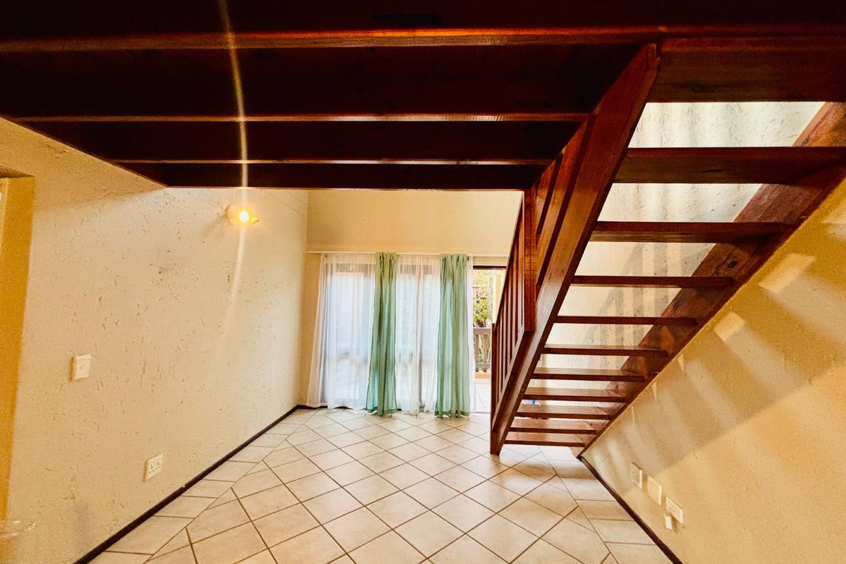 1 BEDROOM PLUS LOFT UNIT - Photo 3