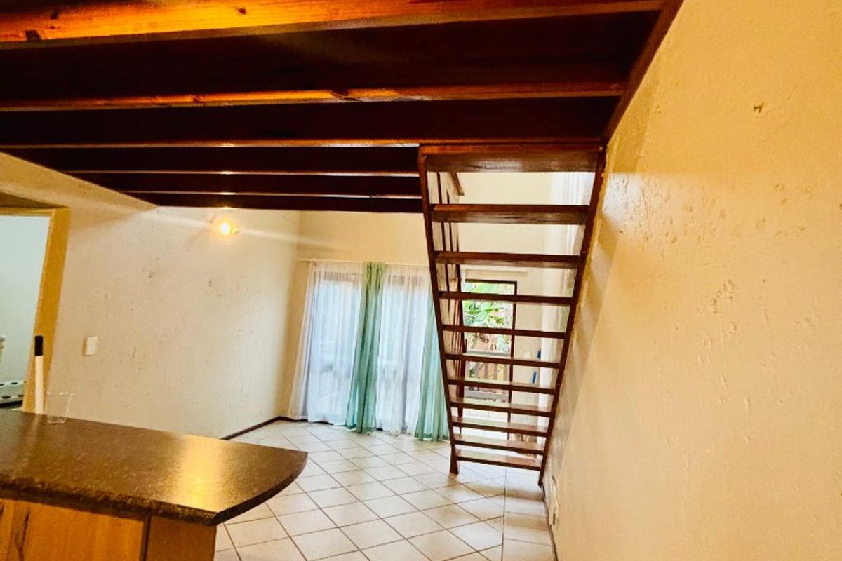 1 BEDROOM PLUS LOFT UNIT - Photo 4