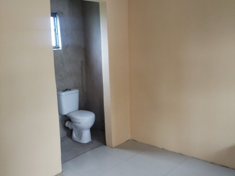 Flatlets/Cottages for sale in Gingindlovu. - Photo 9