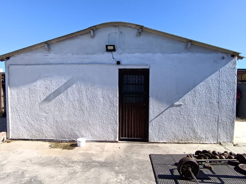 One Bedroom Home in Bishop Lavis - Photo 3