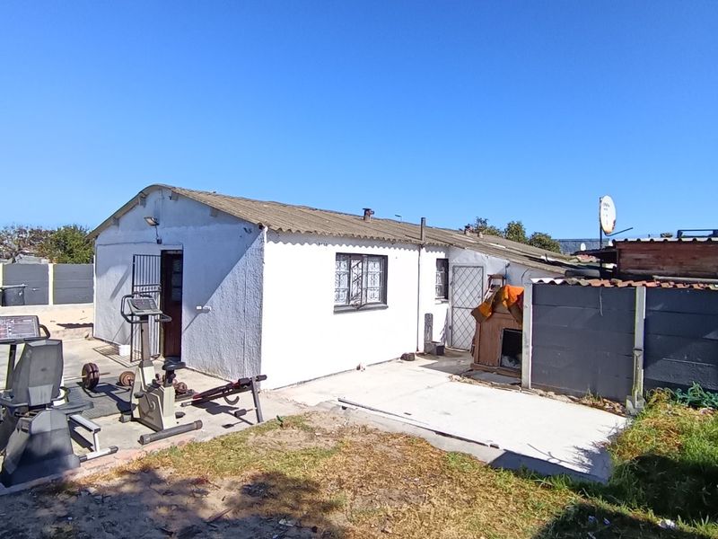 One Bedroom Home in Bishop Lavis - Photo 4