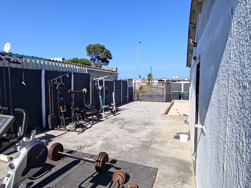 One Bedroom Home in Bishop Lavis - Photo 7