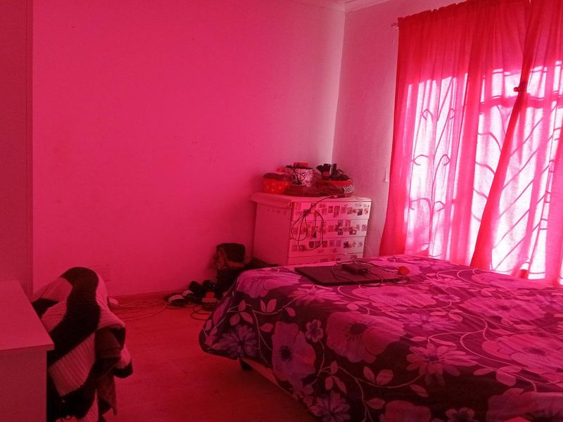 Three bedroom Home in Forest Heights - Photo 9