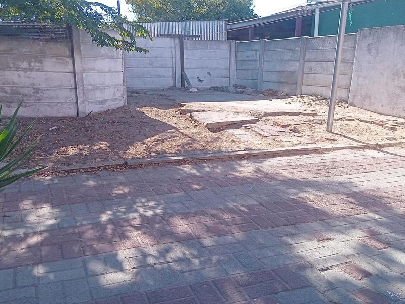 Three bedroom Home in Forest Heights - Photo 3