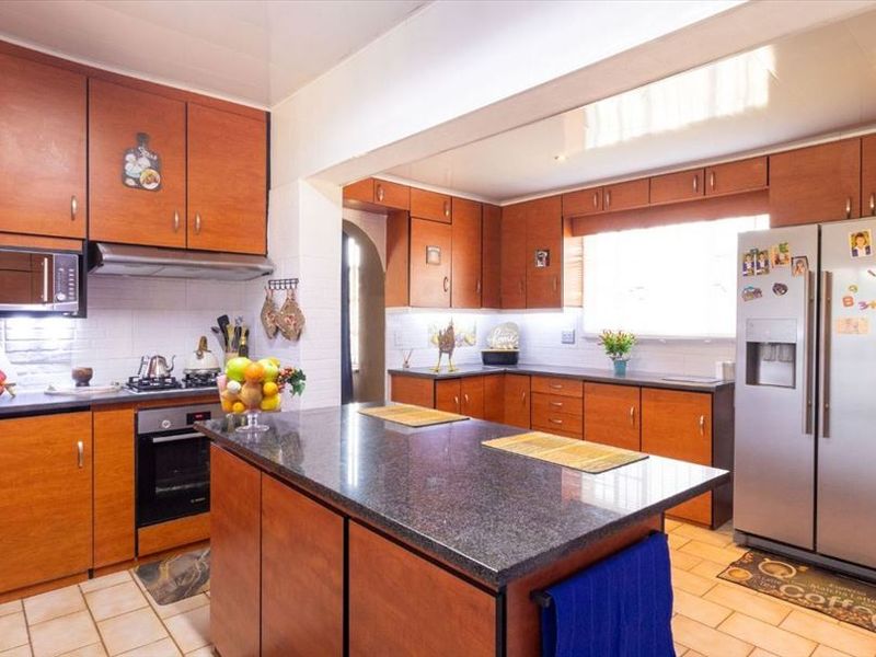 Elegant Family Home with Pool - Photo 4