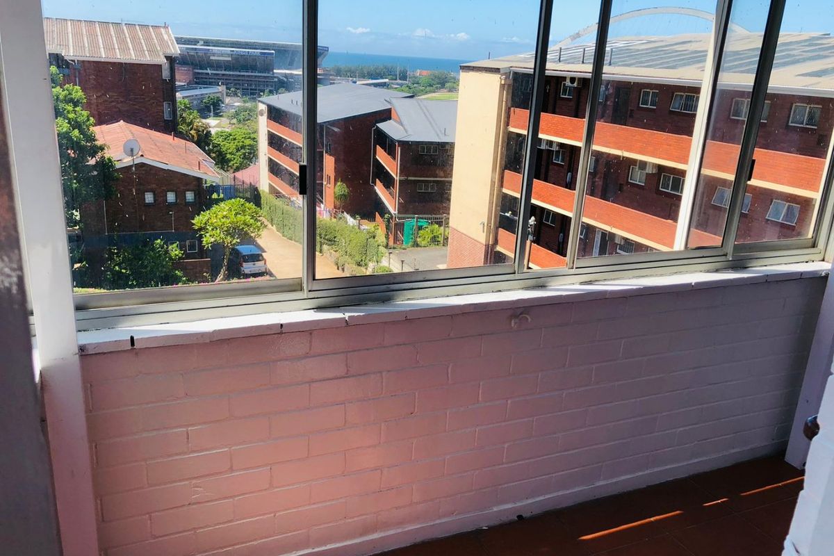 2.5 Bedrooms, 1 Bathrooms Apartment For Sale In Morningside, Durban - Photo 3