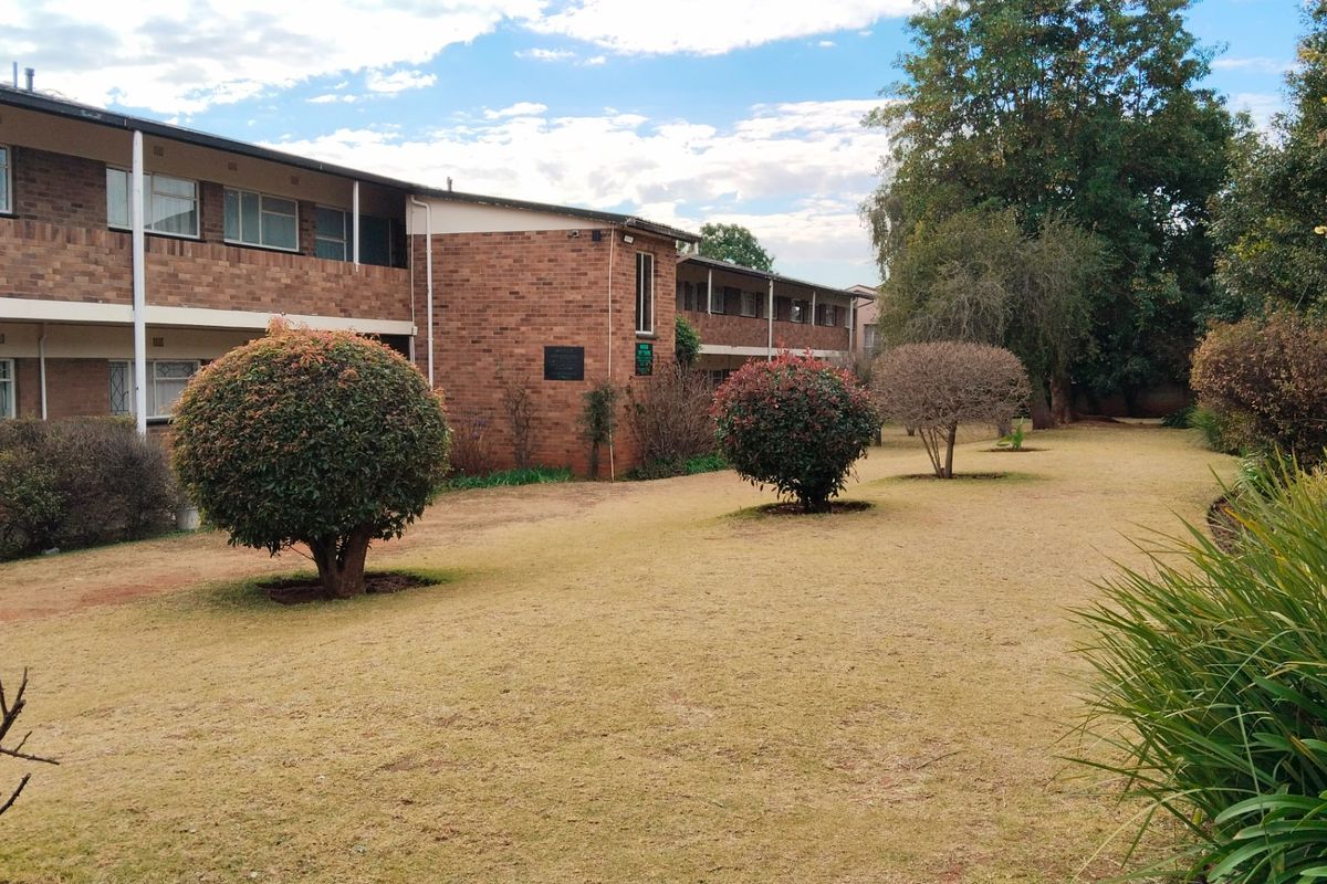 INVESTMENT PROPERTY WITH GREAT TENANT in Windsor West - Photo 2