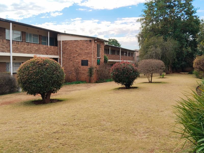 INVESTMENT PROPERTY WITH GREAT TENANT in Windsor West - Photo 2