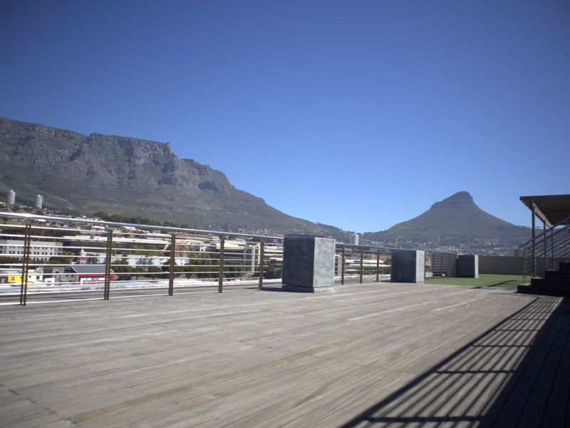 Charming 2-Bedroom Apartment for Sale in Zonnebloem, Cape Town - Photo 3