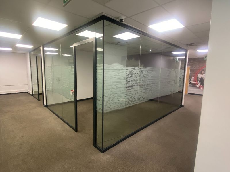 950m2 Premium Space to Let  - Photo 7