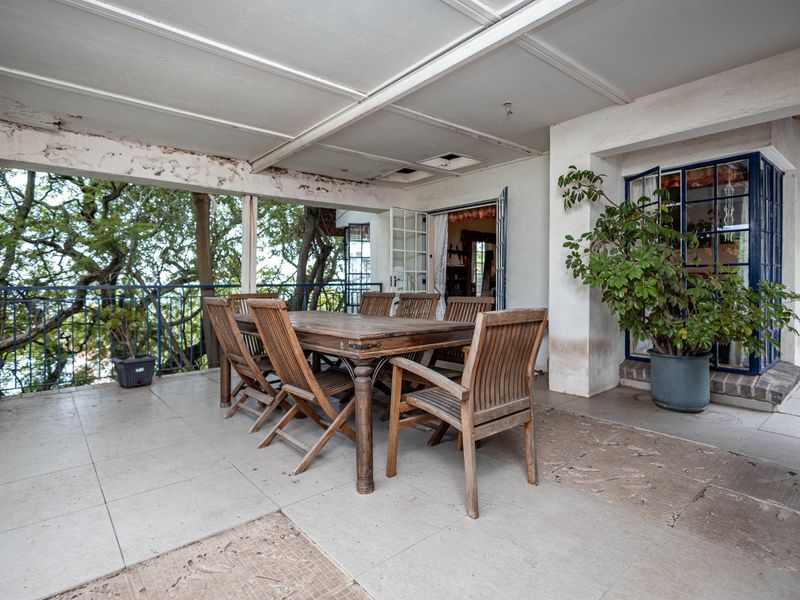 Exceptional Investment Property - 5 Bedroom Home with Extensive Accommodation in Auckland Park - Photo 8