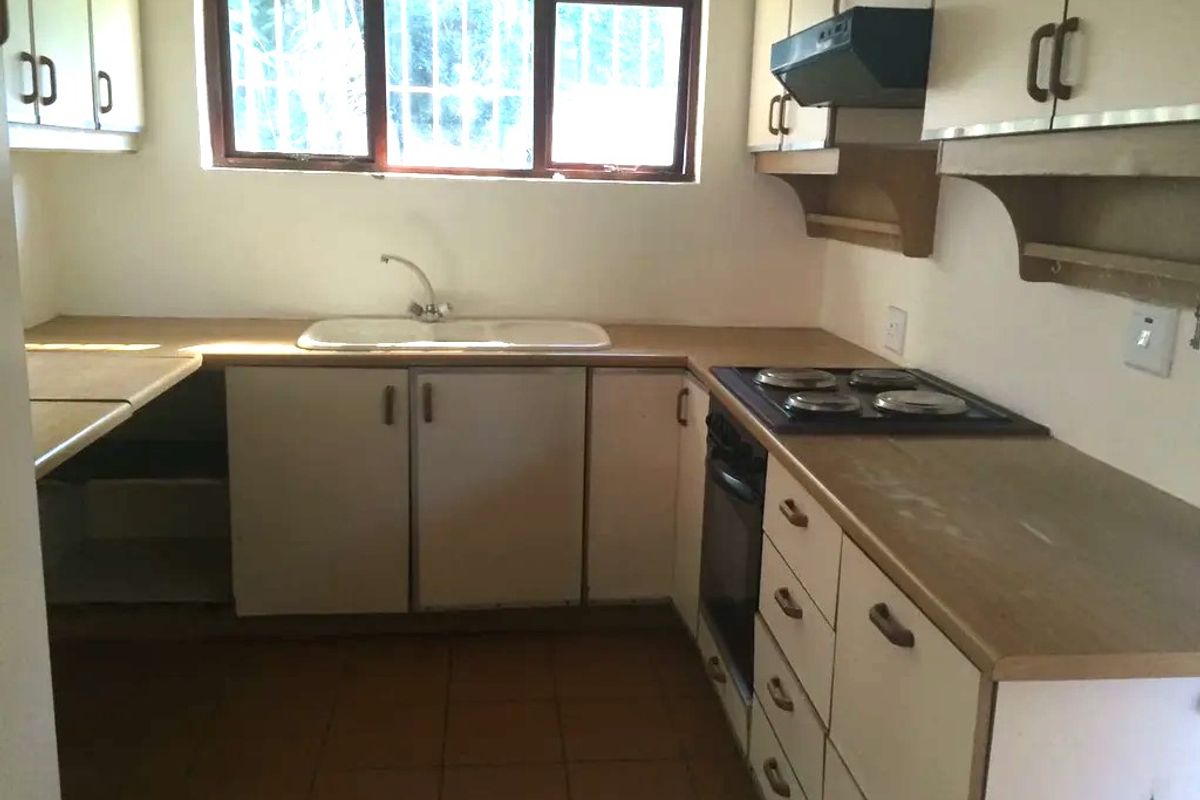 Two Bed, Two Bath Cottage with Own Entrance in Safe and Secure Suburb- Creer Road, Westville - Photo 5