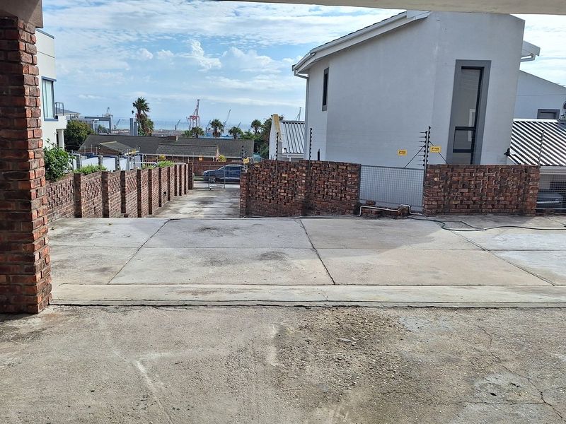 STUNNING DOUBLE STOREY HOME WITH BAY VIEWS  - Photo 4